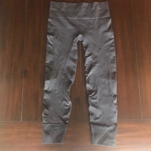 Gray lulu lemon thermal leggings